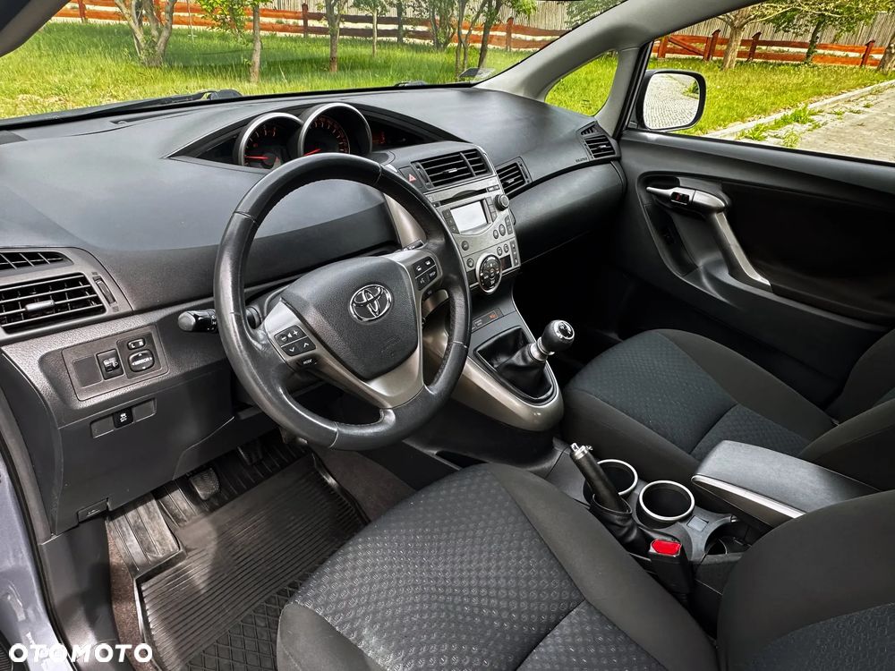 Toyota Verso 2.0 D-4D - 16