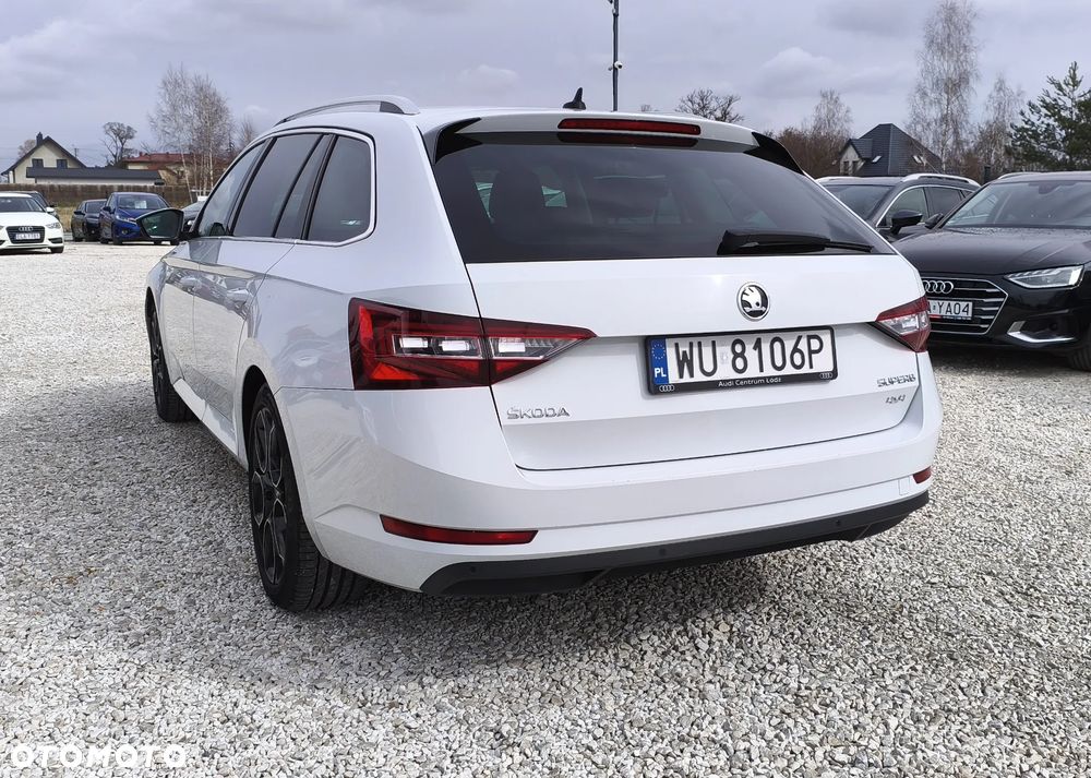 Skoda Superb 2.0 TDI L&K DSG - 6