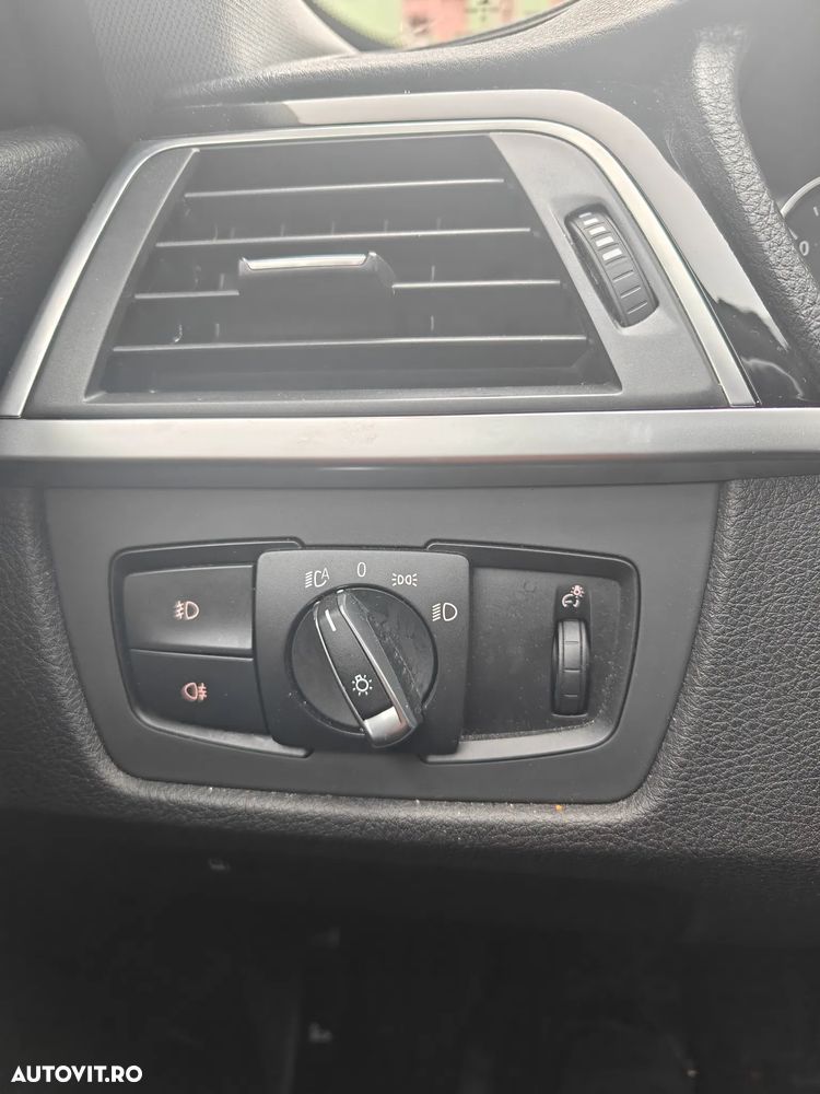 BMW Seria 3 330e iPerformance Advantage - 11