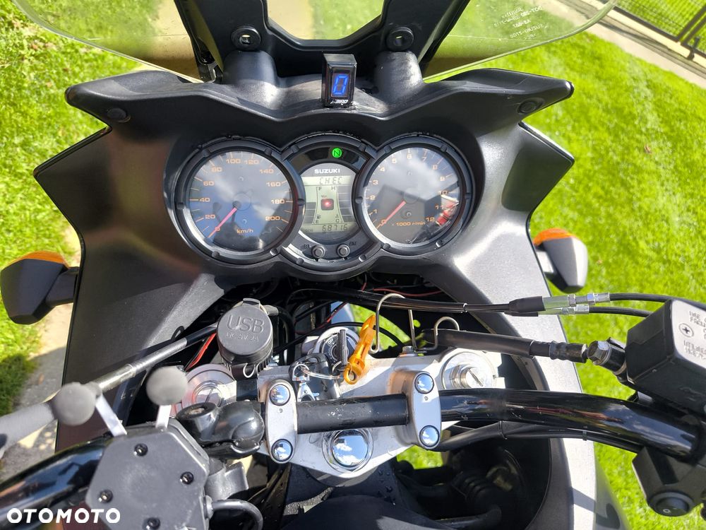 Suzuki V-STROM - 2