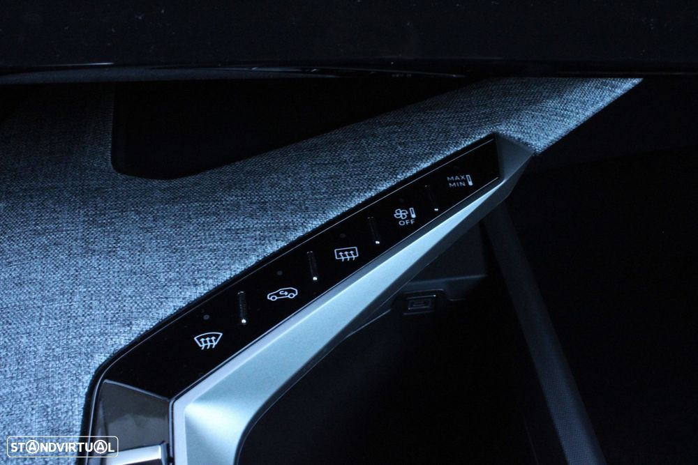 Peugeot 3008 1.2 Hybrid Allure e-DCS6 - 14