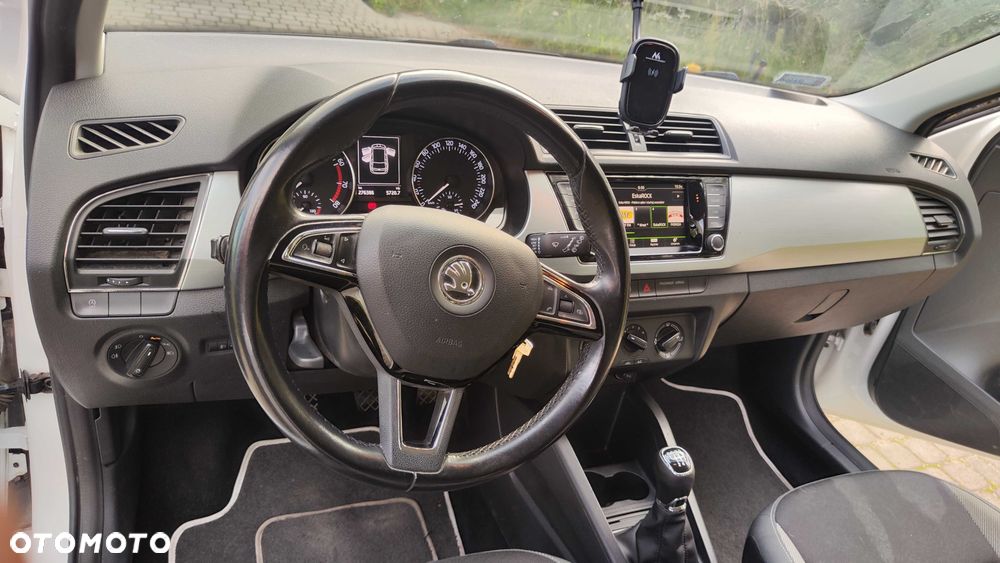 Skoda Fabia - 4