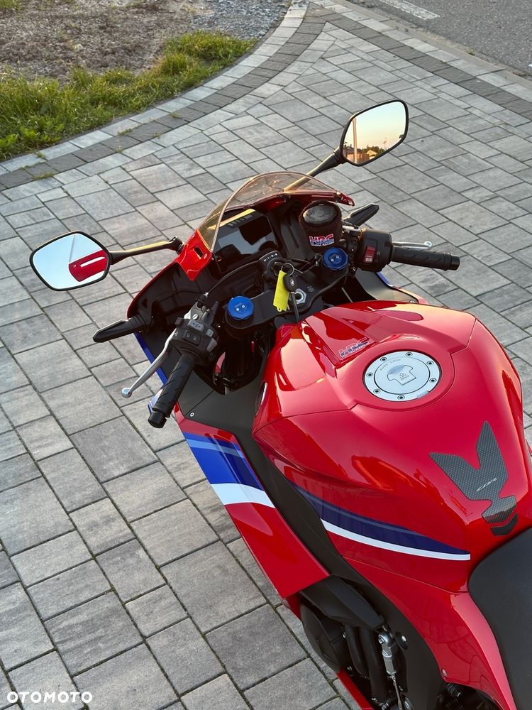 Honda CBR - 17