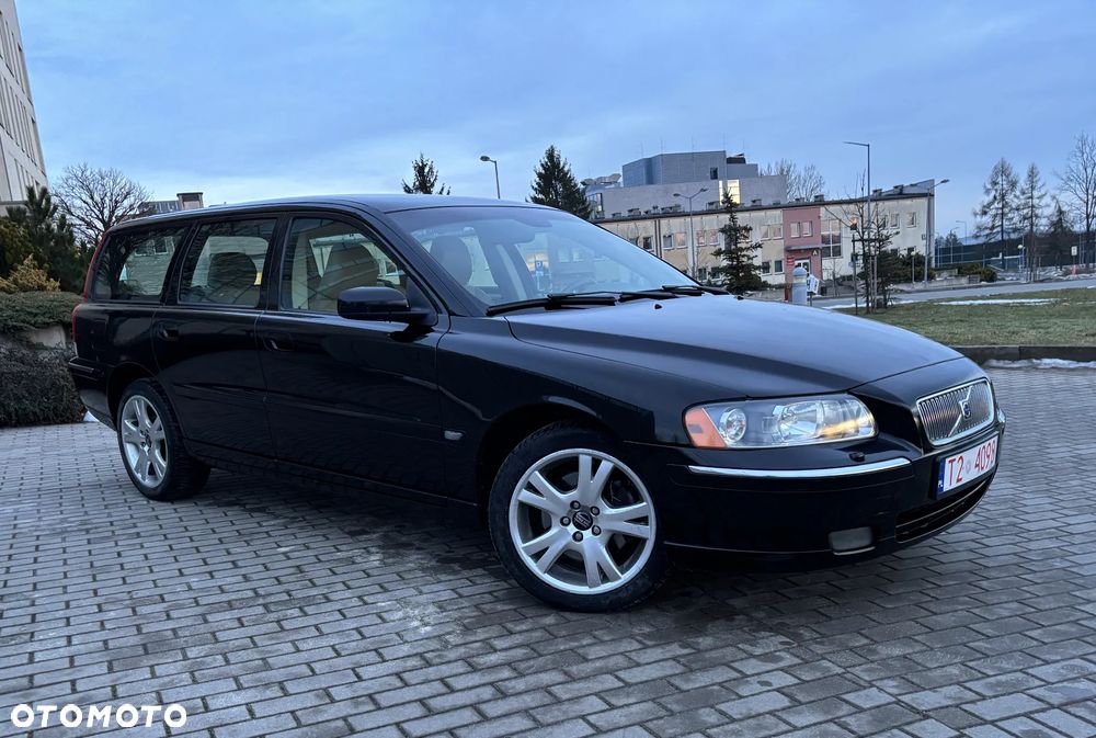 Volvo V70 2.4 Momentum - 2