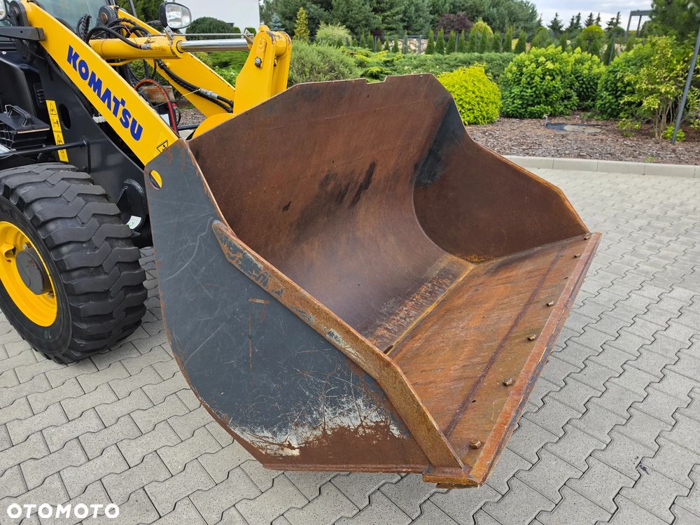 Komatsu WA70M-8E0 NOWY MODEL SPROWADZONA Z DE  2200 MTG SUPER STAN !!! - 18