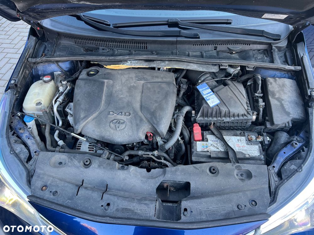 Toyota Avensis 2.0 D-4D Premium - 14