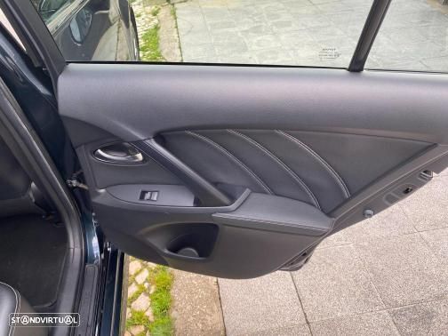 Toyota Avensis Touring Sports 1.6 D-4D Luxury+GPS - 29