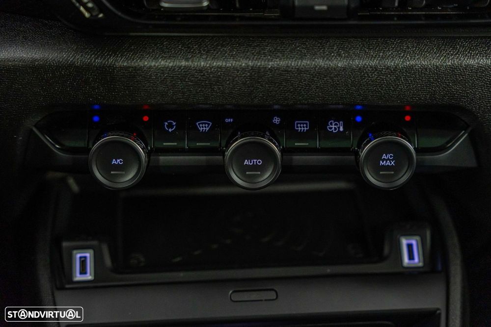 Citroën C4 1.2 PureTech Shine - 32