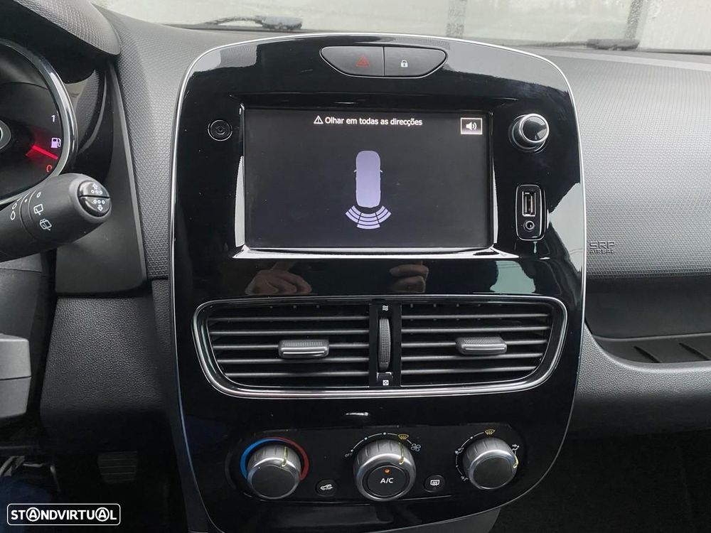 Renault Clio 0.9 TCe Limited Bi-Fuel - 23