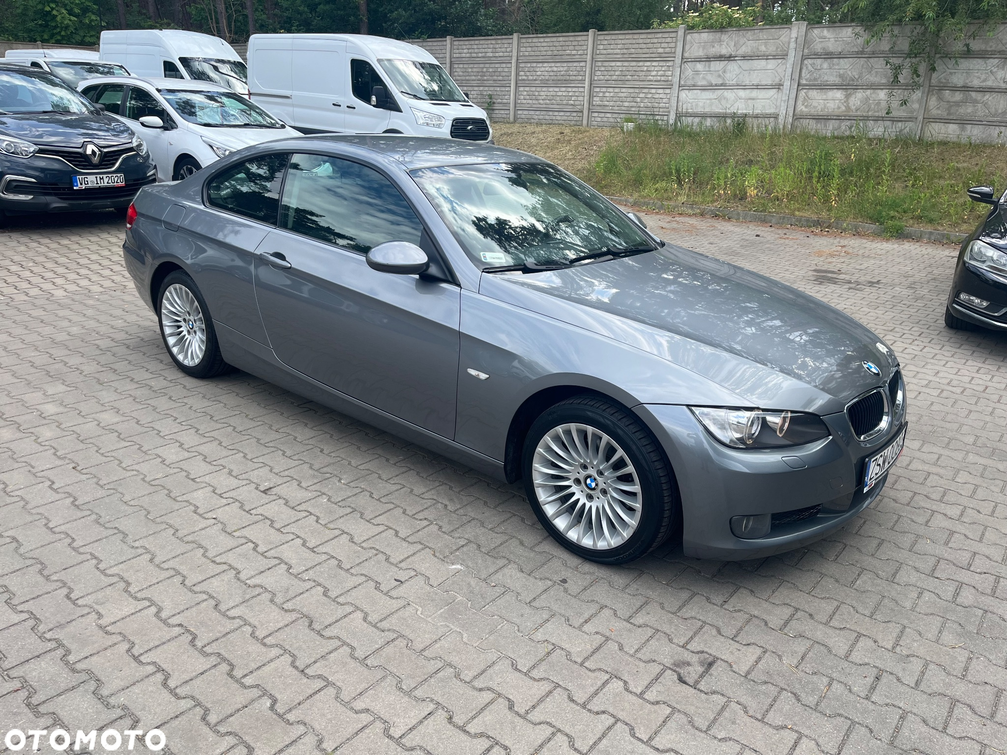 BMW Seria 3 320i Coupe - 2