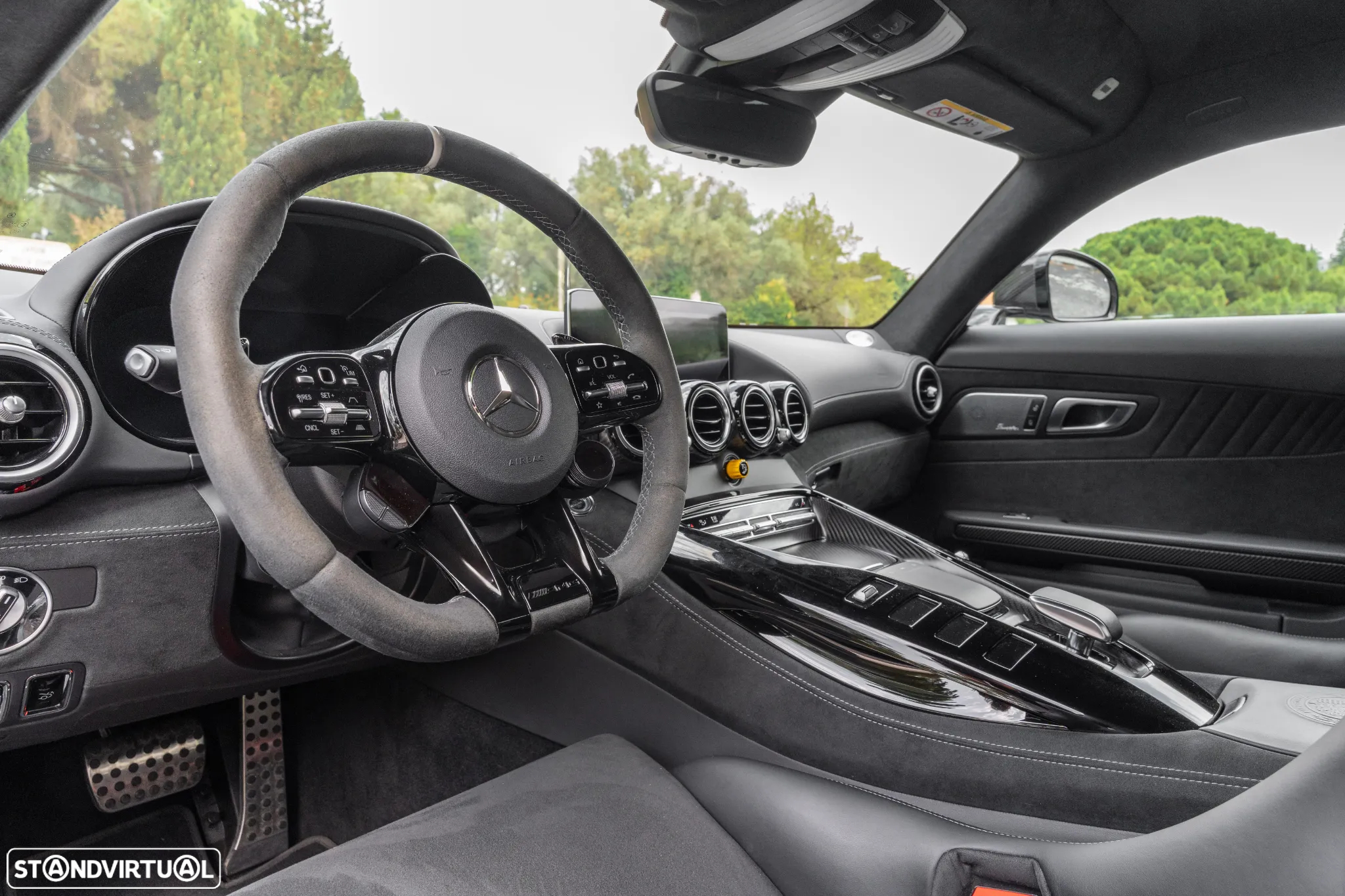 Mercedes-Benz AMG GT R - 23