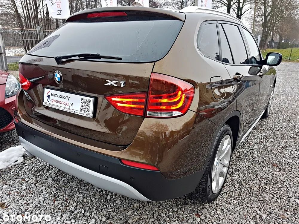 BMW X1 sDrive18d xLine - 38