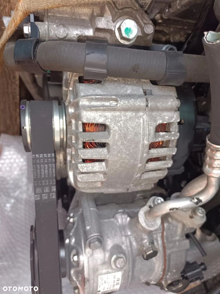 Volkswagen Golf 1.6 TDI BlueMotion Technology Comfortline - 9