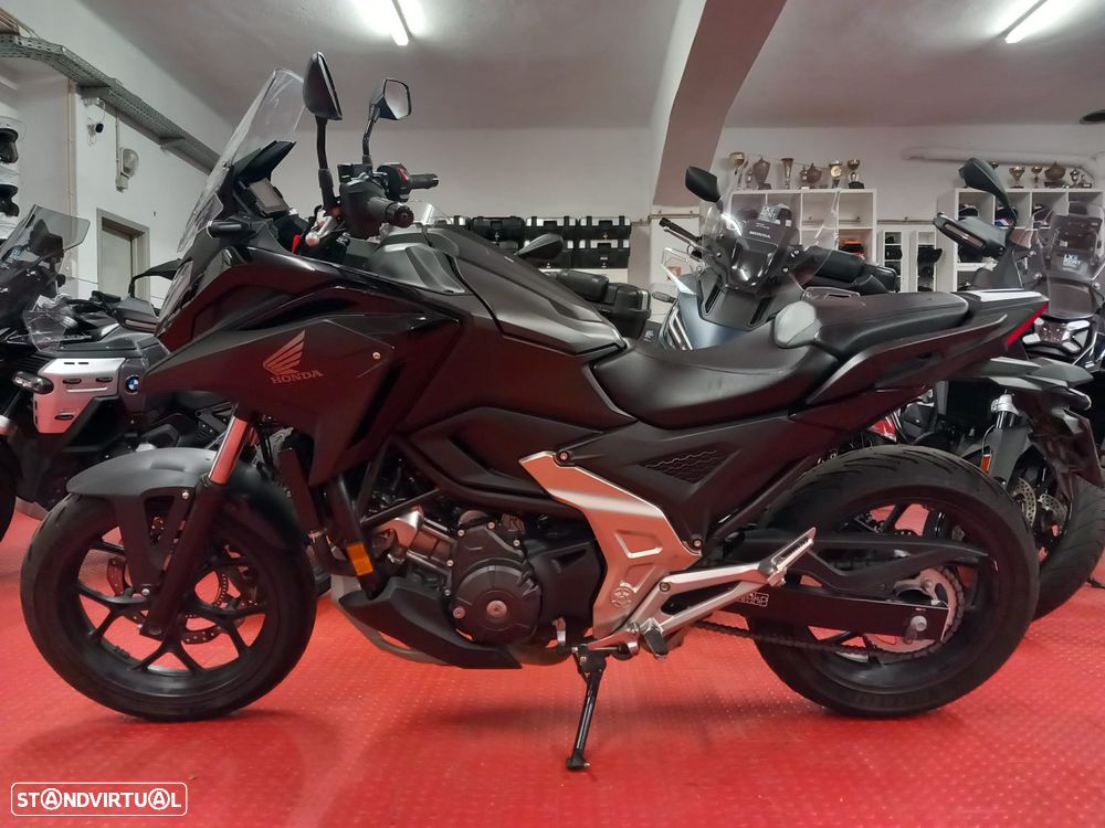 Honda NC750X 2023 - 2