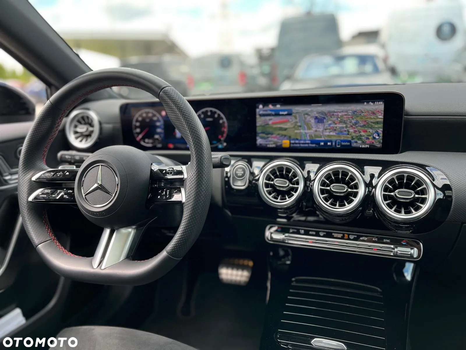Mercedes-Benz Klasa A 220 4-Matic AMG Line 8G-DCT - 31