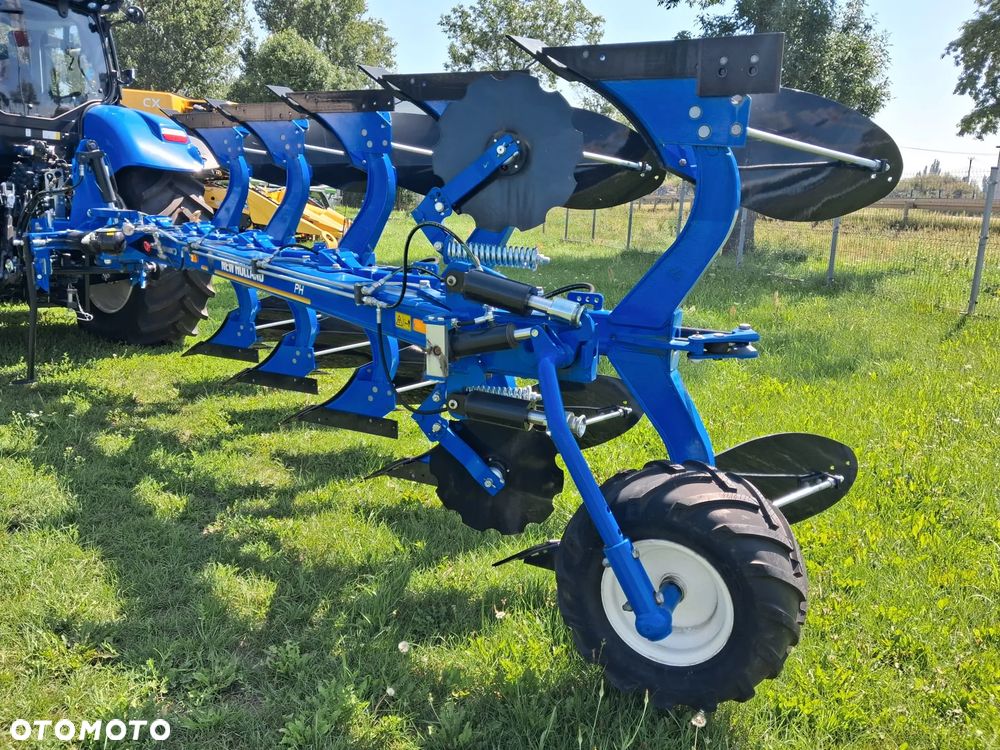 New Holland Pług Overum PHH 45 - 4