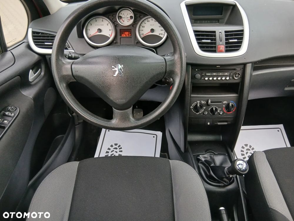 Peugeot 207 75 Urban Move - 10