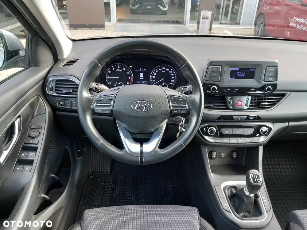 Hyundai i30 1.5 DPI Modern - 9