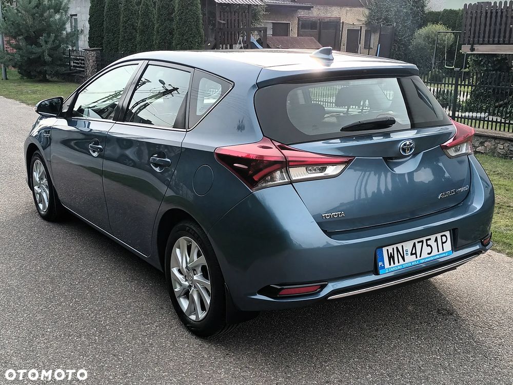 Toyota Auris Hybrid 135 Premium - 5