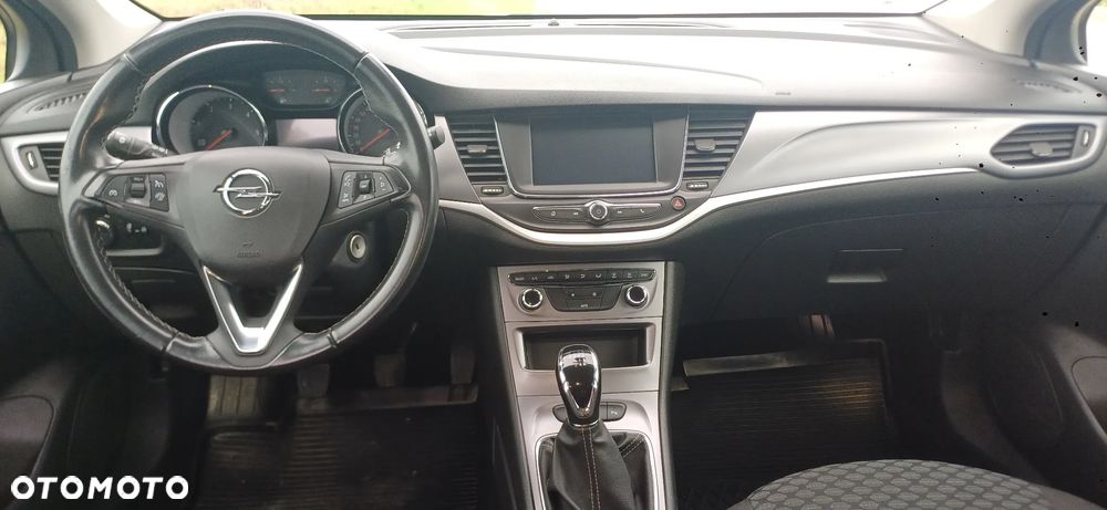 Opel Astra 1.6 CDTI Elite - 9