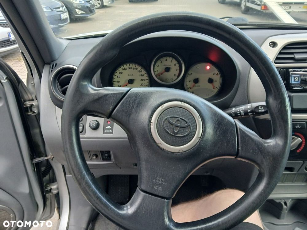 Toyota RAV4 4x2 Edition - 19