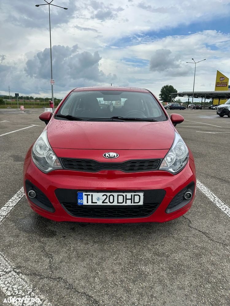 KIA Rio 2013 — imagine 2