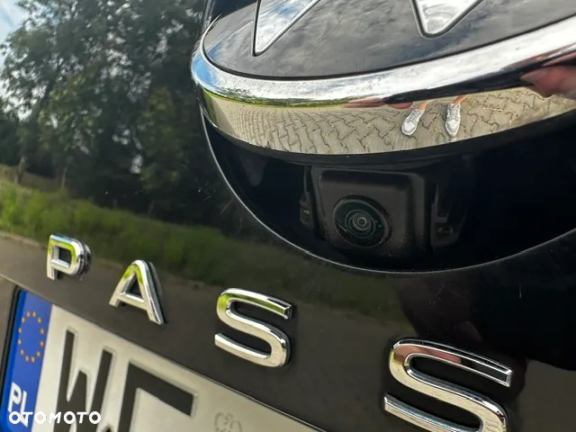 Volkswagen Passat - 30