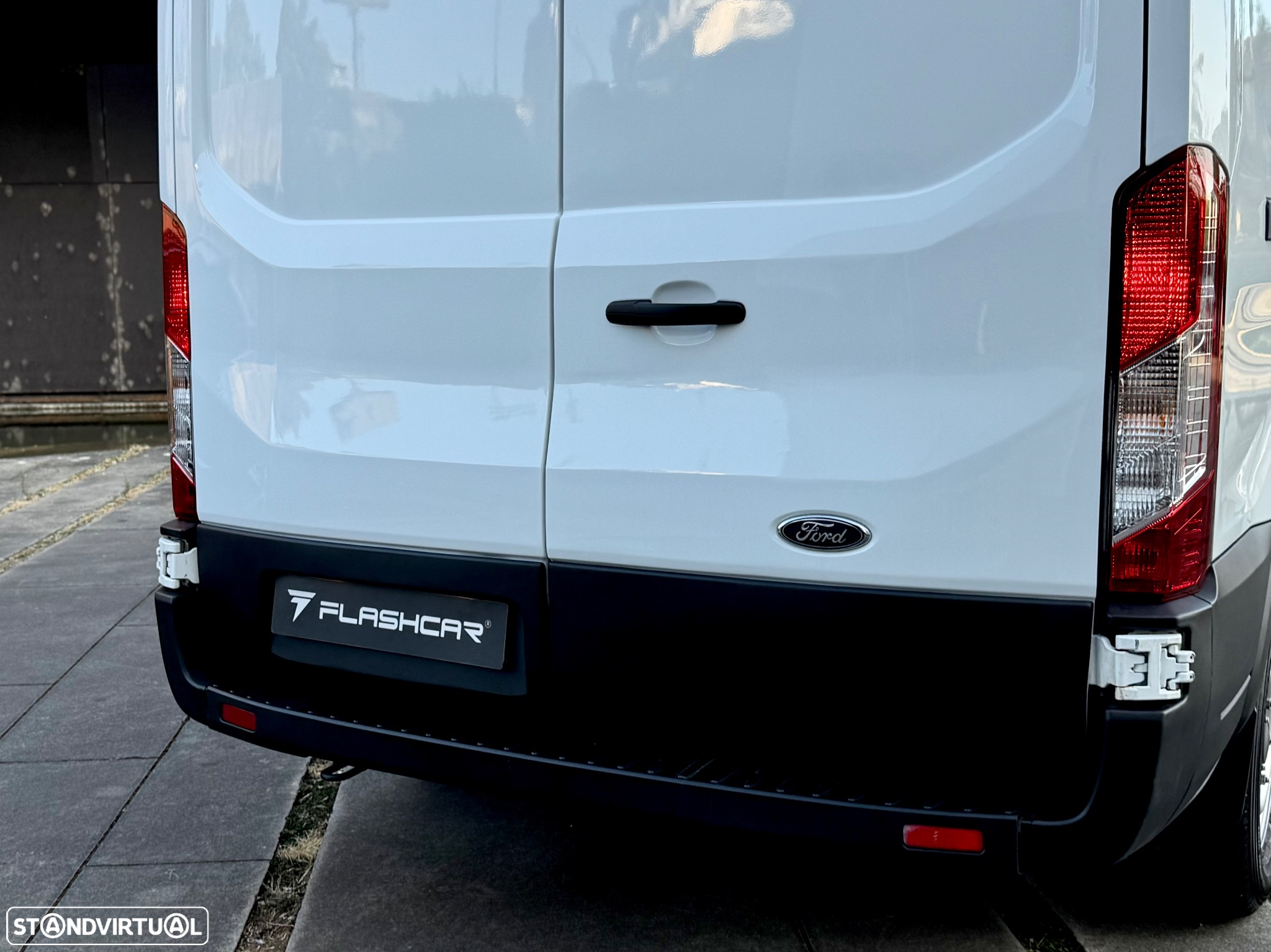 Ford TRANSIT 3300kg 3L - 13