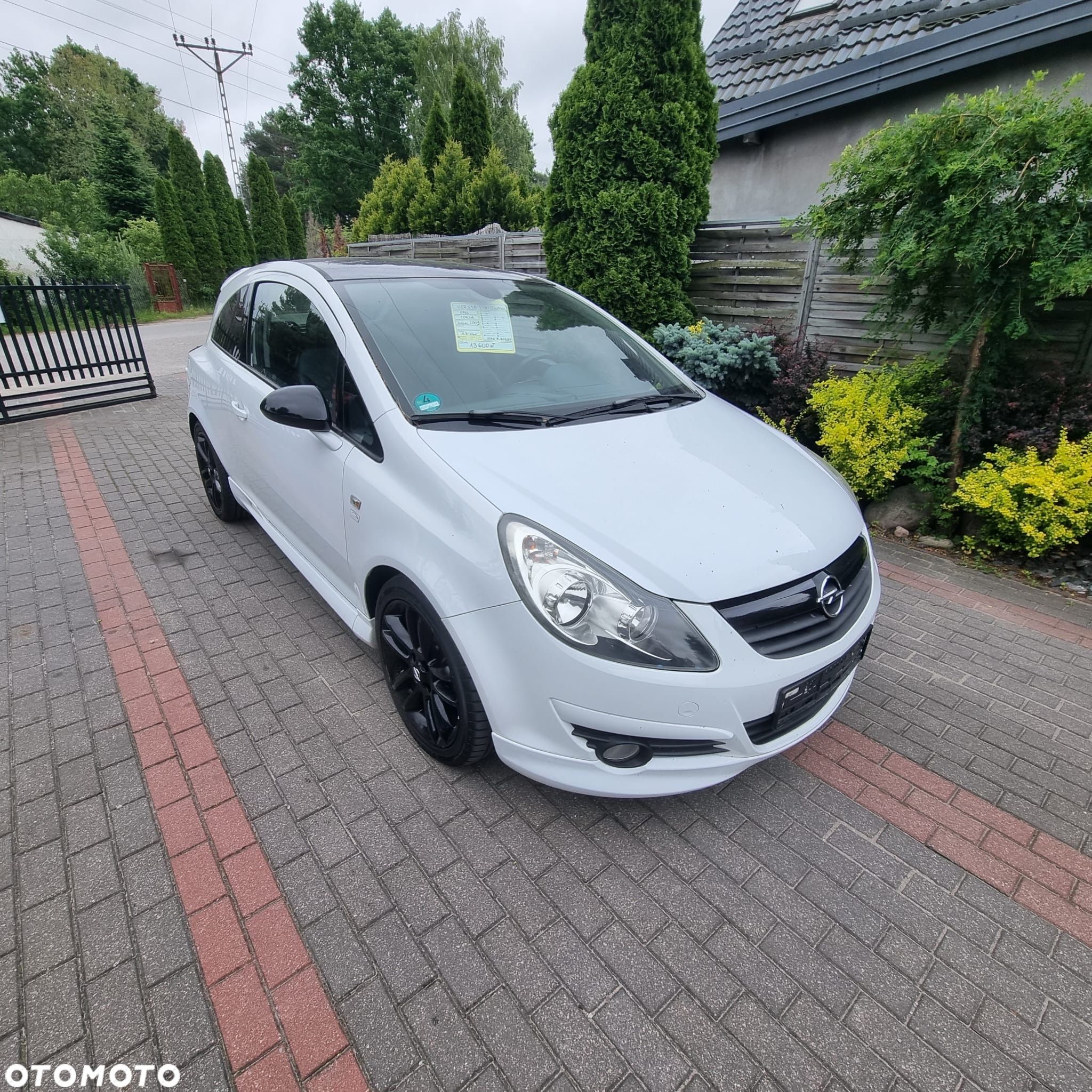 Opel Corsa 1.4 16V Limited Edition - 1