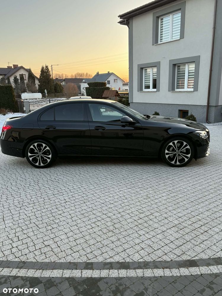 Mercedes-Benz Klasa C 300 d 9G-TRONIC AMG Line - 6