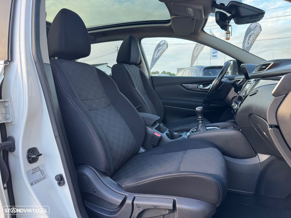 Nissan Qashqai 1.5 dCi N-Connecta 18 - 18