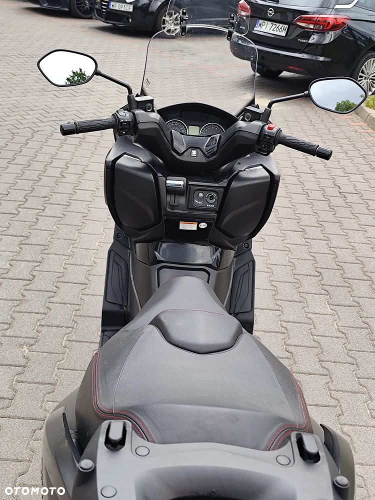 Suzuki Burgman - 14