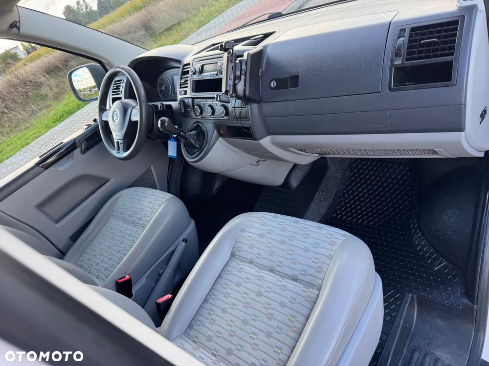 Volkswagen Transporter - 25