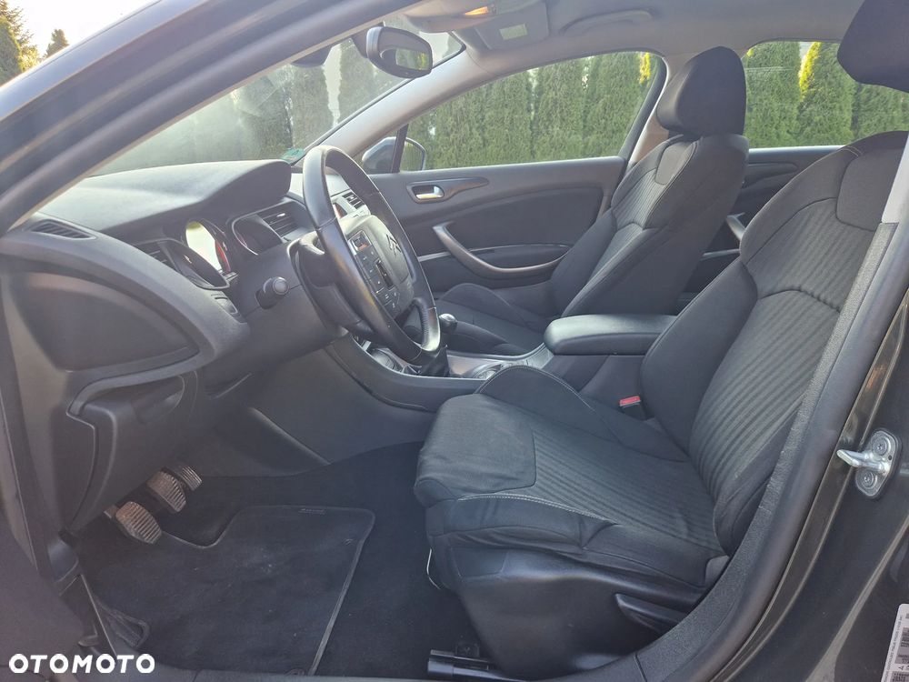 Citroën C5 2.0 16V Confort - 32