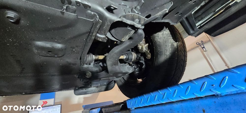 Land Rover Discovery - 15