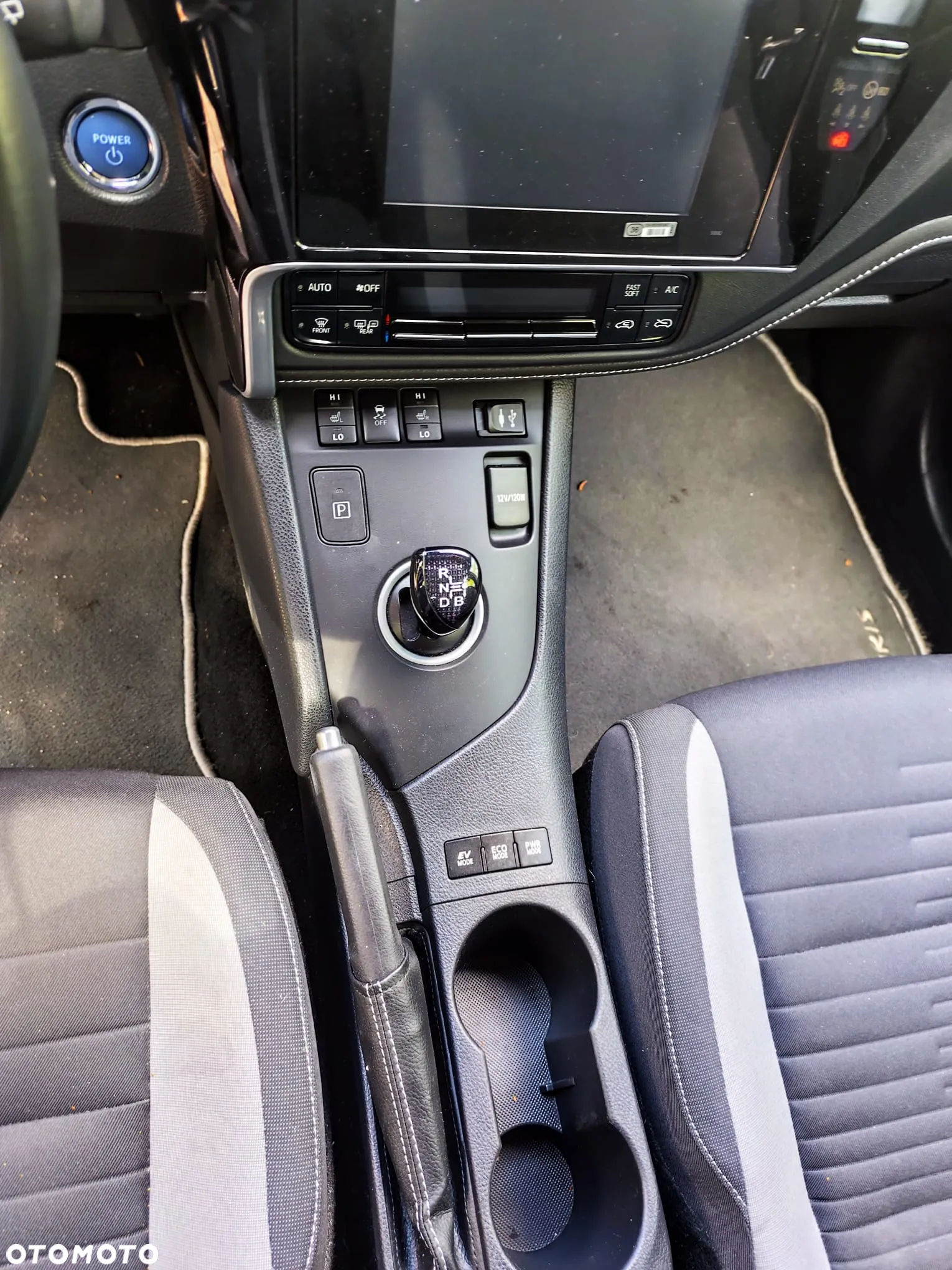 Toyota Auris 1.8 VVT-i Hybrid Automatik Style Selection - 13