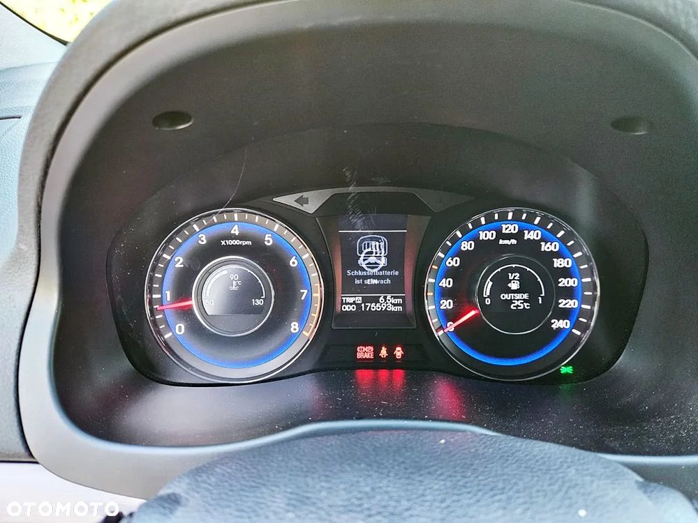 Hyundai i40 2.0 Premium - 23