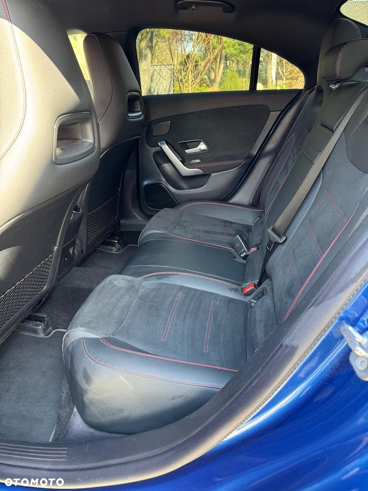 Mercedes-Benz CLA 200 d 8G-DCT AMG Line - 8