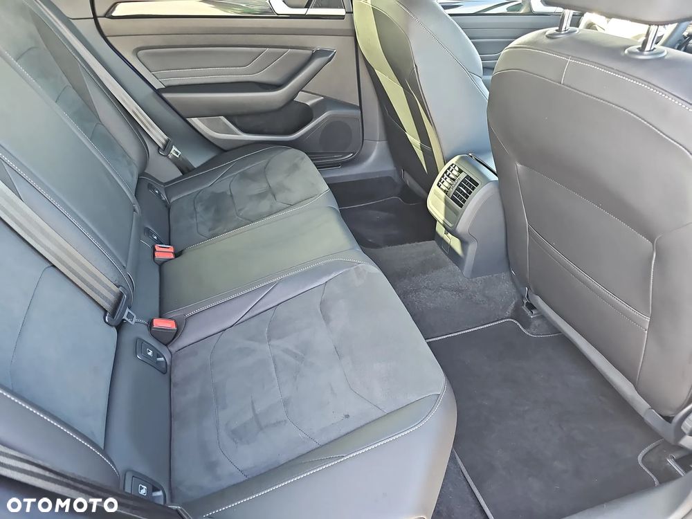 Volkswagen Arteon 2.0 TSI R-Line DSG - 23