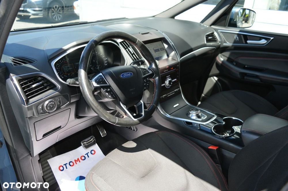 Ford S-Max - 21
