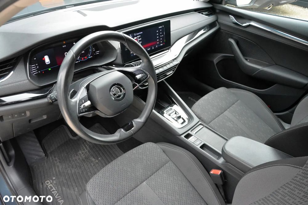 Skoda Octavia 2.0 TDI Style DSG - 10
