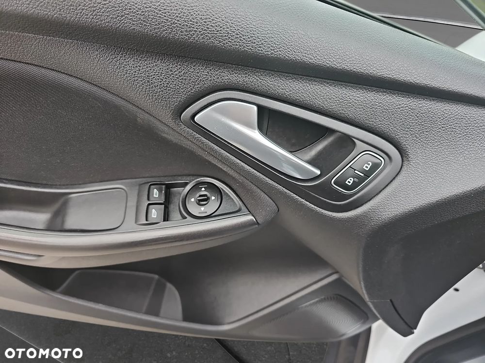 Ford Focus 1.5 TDCi Trend - 13