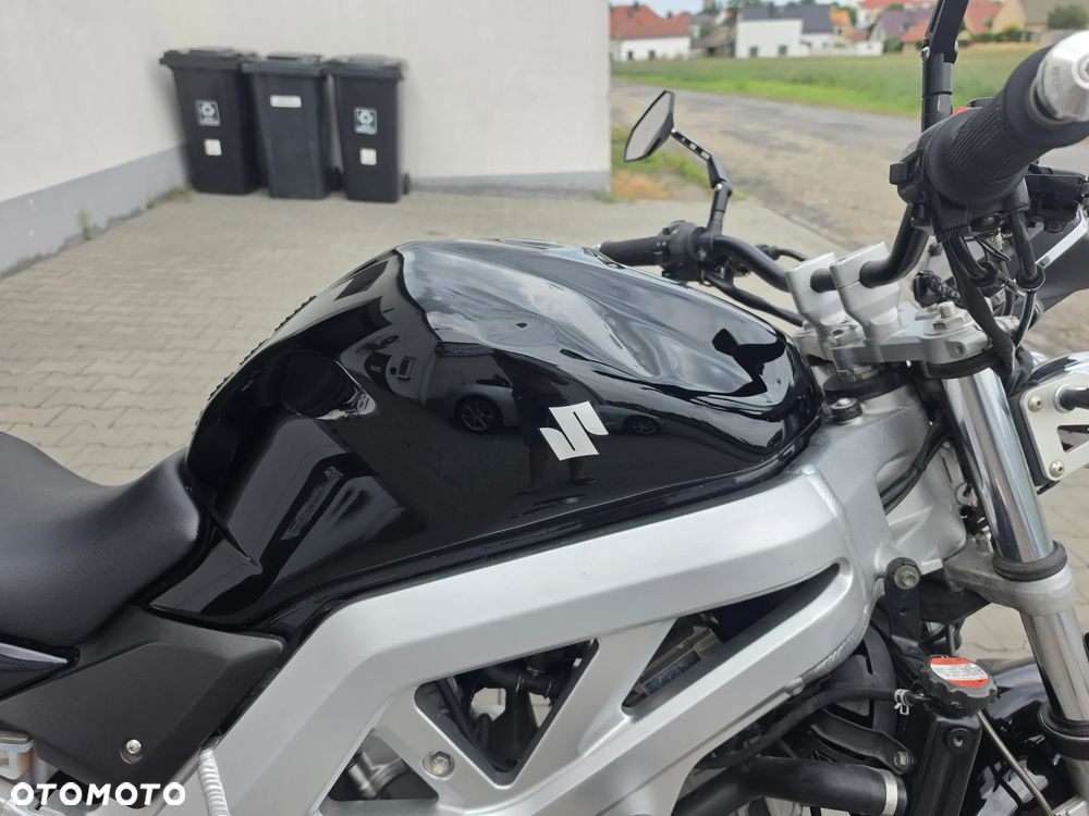 Suzuki SV - 20