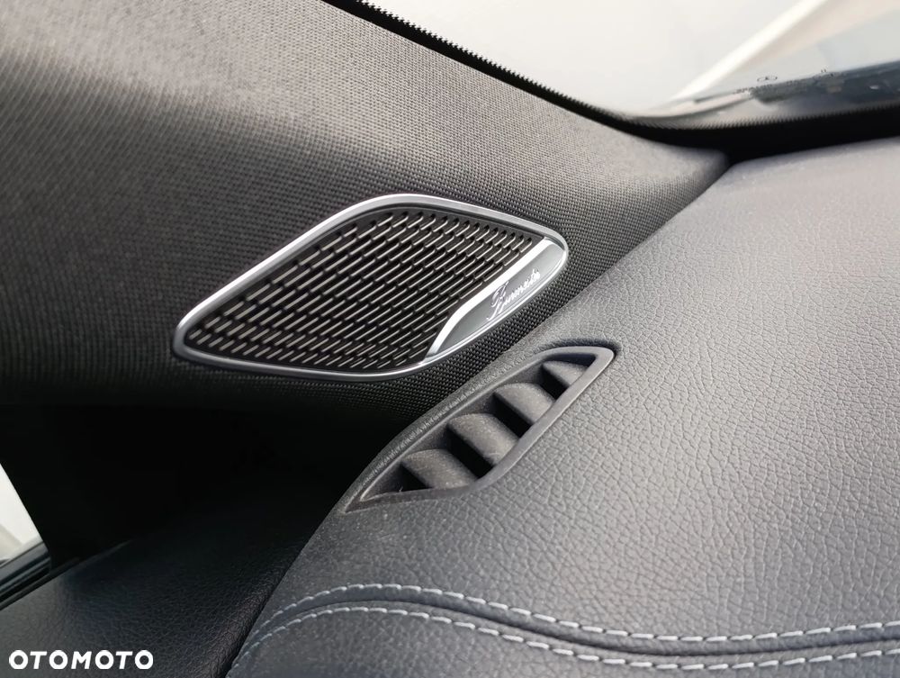 Mercedes-Benz CLA AMG 45 S 4-Matic+ 8G-DCT - 34