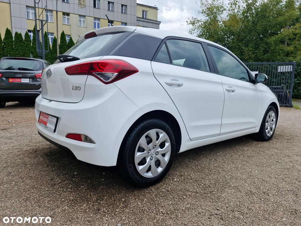 Hyundai i20 1.25 Classic + - 6