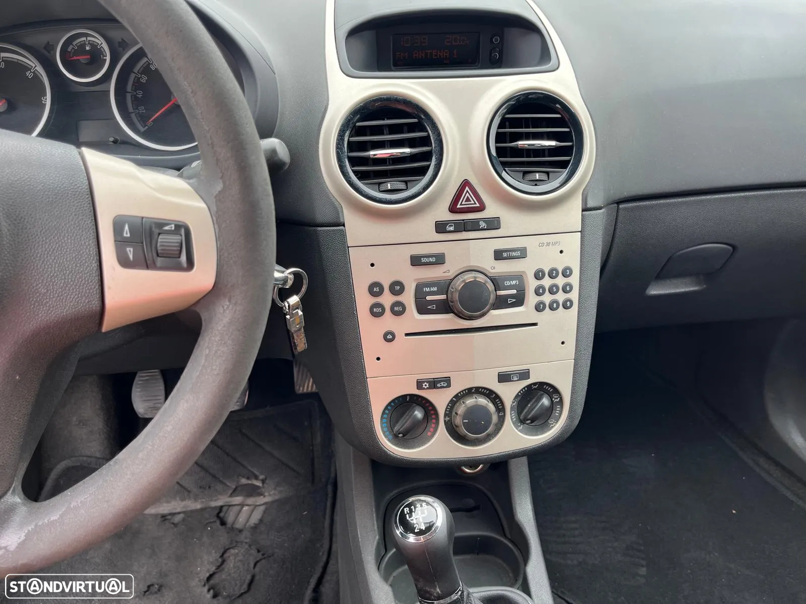 Opel Corsa 1.3 CDTi Enjoy - 11