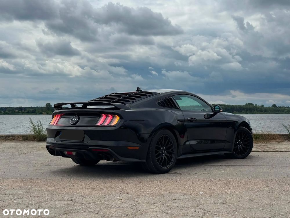 Ford Mustang 5.0 V8 GT - 10