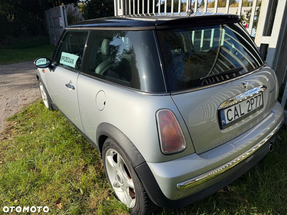 Mini Cooper 2002 photo 2