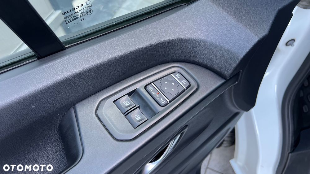 Renault Trafic - 23