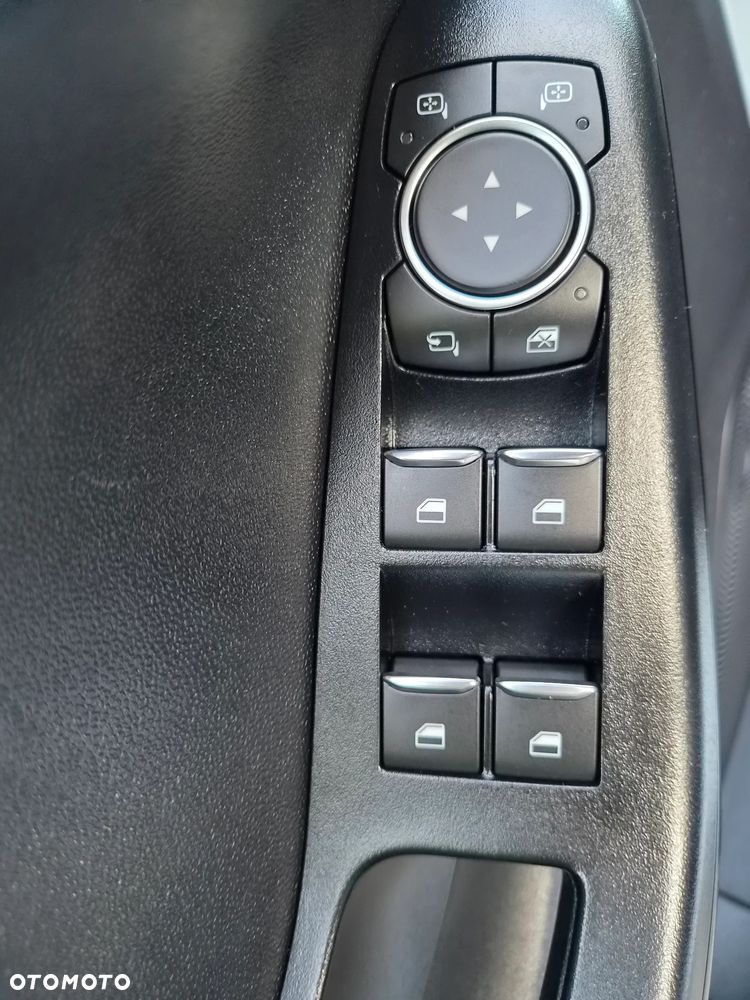 Ford Fiesta - 26